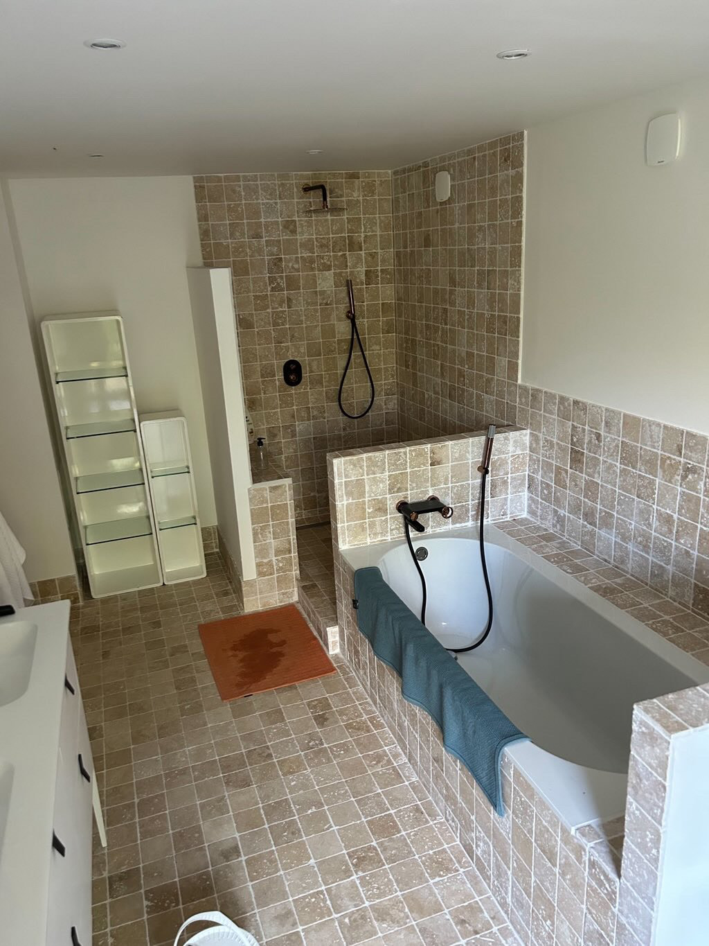 Salle de bain 1